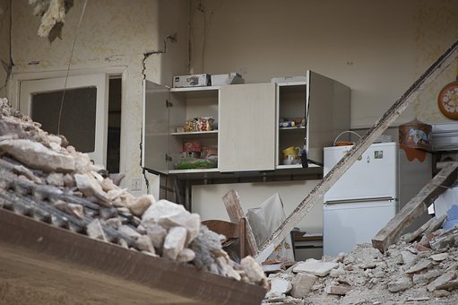 what to do during an earthquake